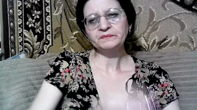Dear Annet online show from 06-17-26, 06:31