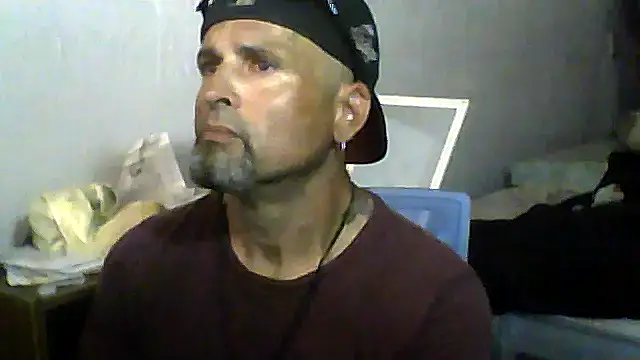 Snapshot of SlickDickyadown chatting on 06-09-26, 08:31 SlickDickyadown online show from 06-09-26, 08:31