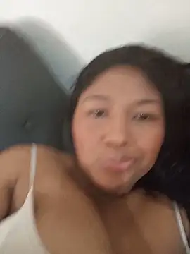MoonMua online show from 06-10-26, 06:07