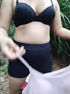 candyyy19 online show from 06-30-26, 11:33