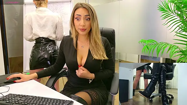 Snapshot of BabesGoWild chatting on 02-28-25, 05:15 BabesGoWild online show from 02-28-25, 05:15