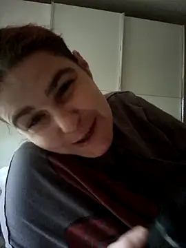Snapshot of GoldenWifee chatting on 06-09-26, 05:52 GoldenWifee online show from 06-09-26, 05:52