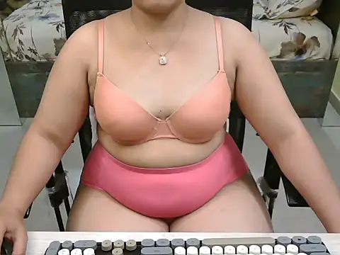 sexy shanaya  online show from 07-28-26, 01:10
