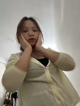 Snapshot of -Tyna_ chatting on 06-09-26, 04:29 -Tyna online show from 06-09-26, 04:29