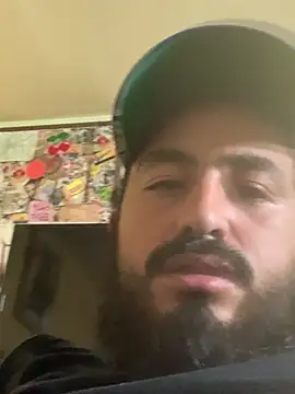 Snapshot of urratherme chatting on 06-19-26, 05:28 urratherme online show from 06-19-26, 05:28