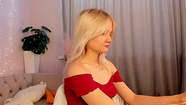 Snapshot of Bunny_Elsy chatting on 07-20-26, 11:23 Bunny Elsy online show from 07-20-26, 11:23