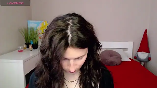 Snapshot of LilithRivi chatting on 06-14-26, 02:52 LilithRivi online show from 06-14-26, 02:52