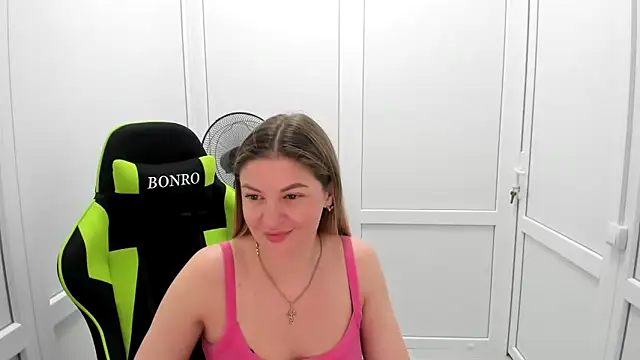 MiaSummerr  online show from 06-20-26, 06:27