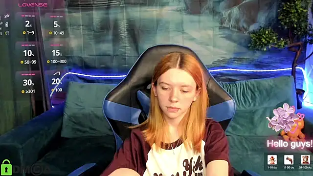 Snapshot of CarolInWonderland chatting on 06-08-26, 01:00 CarolInWonderland online show from 06-08-26, 01:00