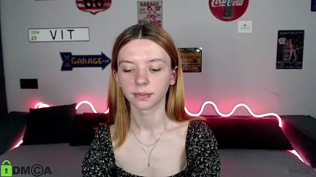 CarolInWonderland online show from 06-29-26, 10:15