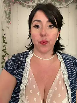 juliee1979 online show from 07-09-26, 05:39
