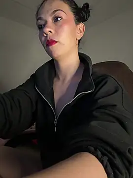 Snapshot of vanellopeFoxx chatting on 07-01-26, 02:57 vanellopeFoxx online show from 07-01-26, 02:57