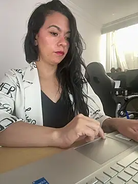 Snapshot of vanellopeFoxx chatting on 07-18-26, 03:49 vanellopeFoxx online show from 07-18-26, 03:49