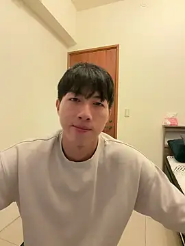 Snapshot of Ace_Min32100 chatting on 06-14-26, 02:08 Ace Min32100 online show from 06-14-26, 02:08