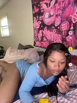 Snapshot of Prettywettkittycc chatting on 06-16-26, 03:47 Prettywettkittycc online show from 06-16-26, 03:47