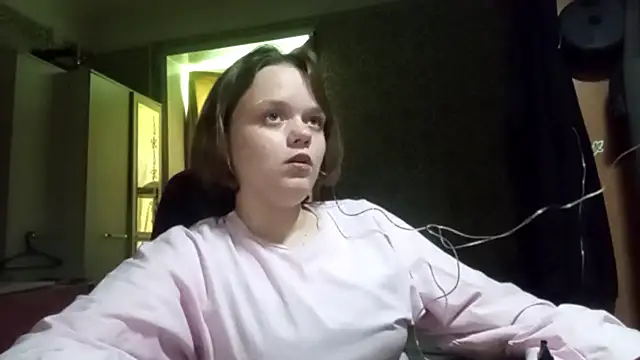 Snapshot of FlirtingAdele_1 chatting on 06-14-26, 07:32 FlirtingAdele 1 online show from 06-14-26, 07:32
