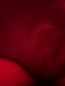 Snapshot of sweetie_angell chatting on 06-11-26, 11:36 sweetie angell online show from 06-11-26, 11:36