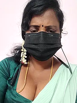 Snapshot of aiswarya143 chatting on 06-10-26, 11:09 aiswarya143 online show from 06-10-26, 11:09