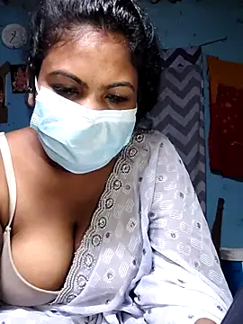 Snapshot of Mis-maya chatting on 06-17-26, 07:04 Mis-maya online show from 06-17-26, 07:04