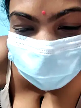 Snapshot of Mis-maya chatting on 06-28-26, 04:35 Mis-maya online show from 06-28-26, 04:35
