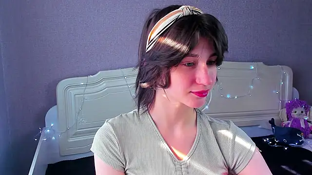 Carolina Lu online show from 07-04-26, 01:34