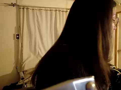 Snapshot of Magdalena71588 chatting on 08-06-26, 02:24 Magdalena71588 online show from 08-06-26, 02:24