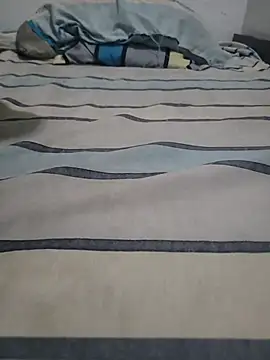 Snapshot of Geespise chatting on 07-20-26, 03:54 Geespise online show from 07-20-26, 03:54