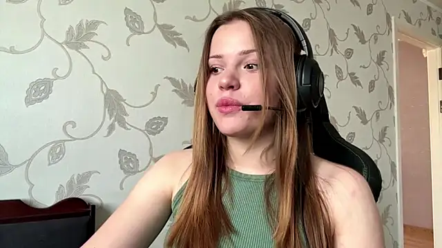Snapshot of Eva_Memphis chatting on 06-11-26, 12:58 Eva Memphis online show from 06-11-26, 12:58