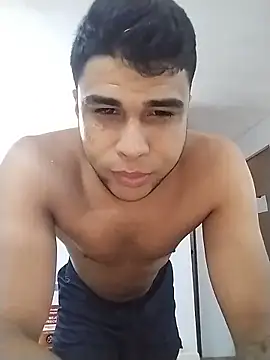 Snapshot of moreno1c chatting on 06-09-26, 01:39 moreno1c online show from 06-09-26, 01:39