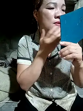 Snapshot of Eirlys-baby chatting on 08-01-26, 11:25 Eirlys-baby online show from 08-01-26, 11:25