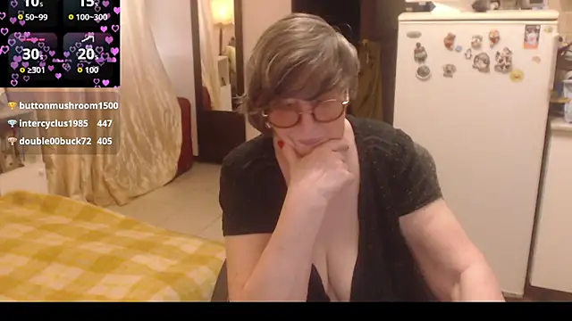 Sharon Amore online show from 07-26-26, 04:42