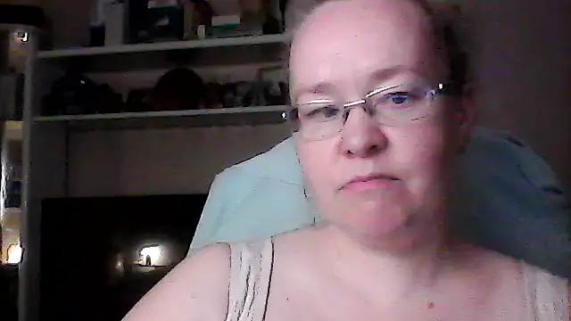 Snapshot of Viola27 chatting on 06-09-26, 06:08 Viola27 online show from 06-09-26, 06:08