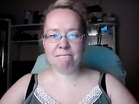 Viola27 online show from 06-11-26, 04:49