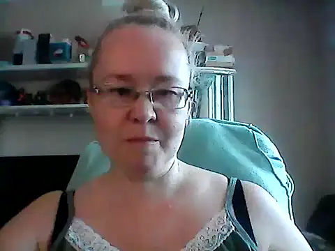 Viola27 online show from 06-14-26, 07:43
