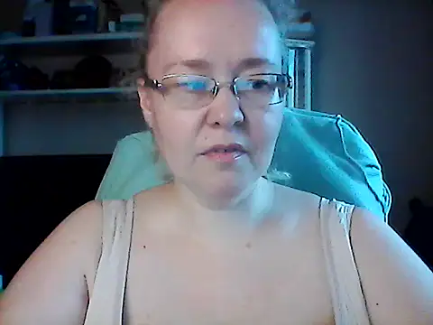 Viola27 online show from 06-29-26, 02:17