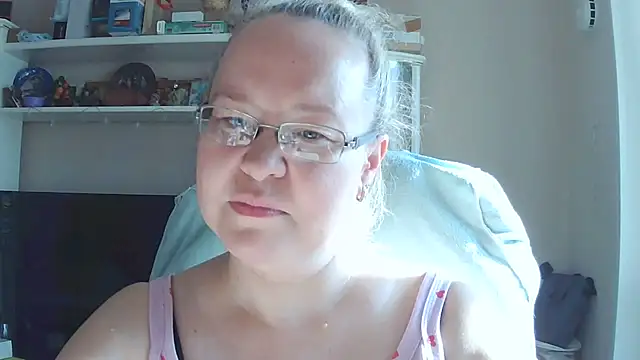 Viola27 online show from 07-08-26, 01:43