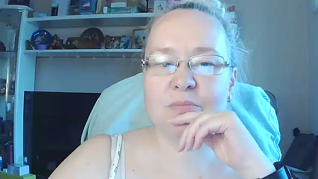 Viola27 online show from 07-09-26, 02:32