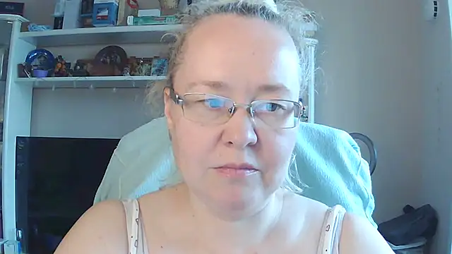 Viola27 online show from 07-11-26, 07:22