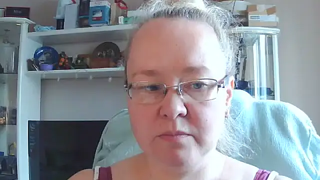 Viola27 online show from 07-15-26, 04:51