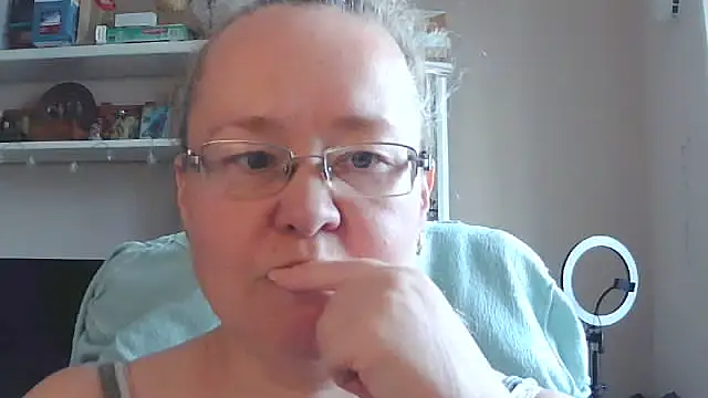 Viola27 online show from 07-16-26, 05:57
