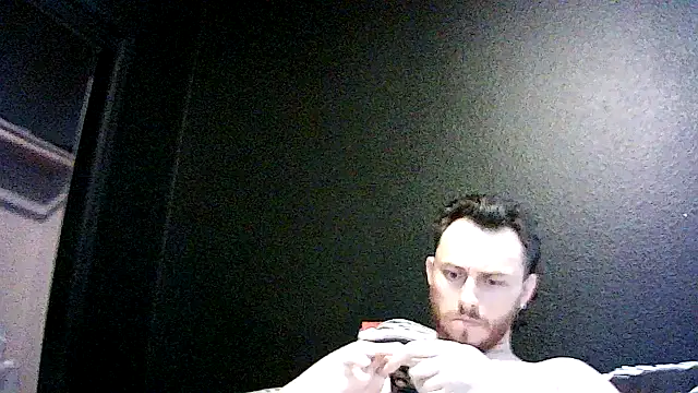 Snapshot of Mikecloudyhawk chatting on 06-07-26, 10:46 Mikecloudyhawk online show from 06-07-26, 10:46