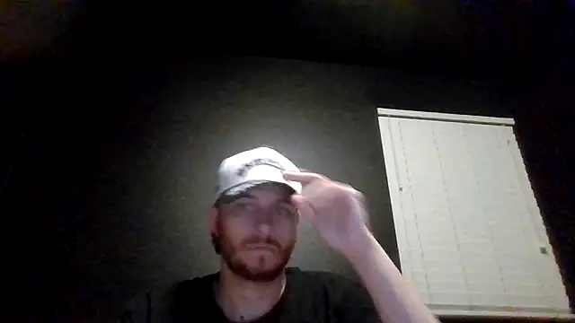 Snapshot of Mikecloudyhawk chatting on 06-18-26, 08:03 Mikecloudyhawk online show from 06-18-26, 08:03