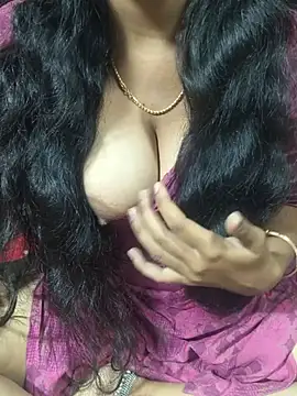 Snapshot of telugu_modal_divya0999 chatting on 07-23-26, 03:43 telugu modal divya0999 online show from 07-23-26, 03:43