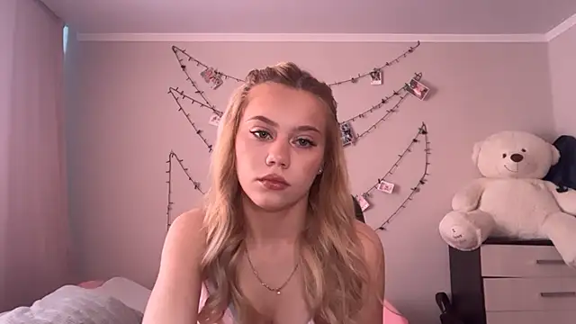Glamorforyou online show from 07-28-26, 03:02