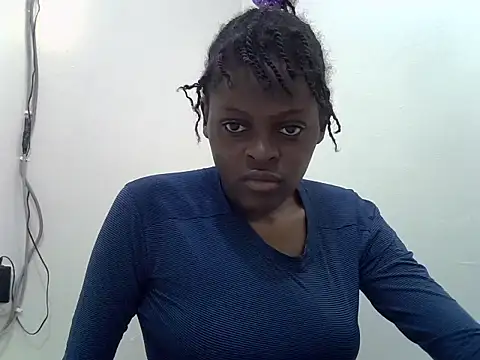 Snapshot of macecce chatting on 06-14-26, 03:19 macecce online show from 06-14-26, 03:19
