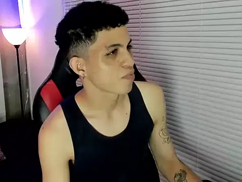 cameron lux77 online show from 06-25-26, 05:12