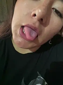 Snapshot of DirtyCerezita chatting on 06-16-26, 07:16 DirtyCerezita online show from 06-16-26, 07:16