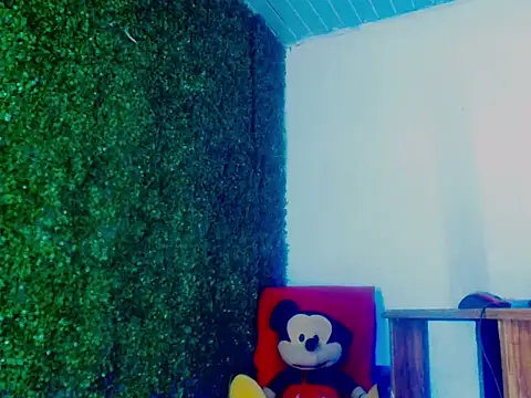 Vanesexygirl online show from 07-15-26, 11:21
