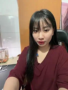 Snapshot of QuynhAnh99 chatting on 06-10-26, 03:39 QuynhAnh99 online show from 06-10-26, 03:39