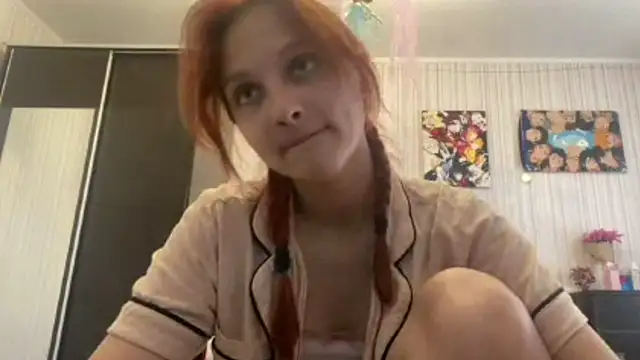 Snapshot of LatarshaWishard chatting on 06-23-26, 03:43 LatarshaWishard online show from 06-23-26, 03:43
